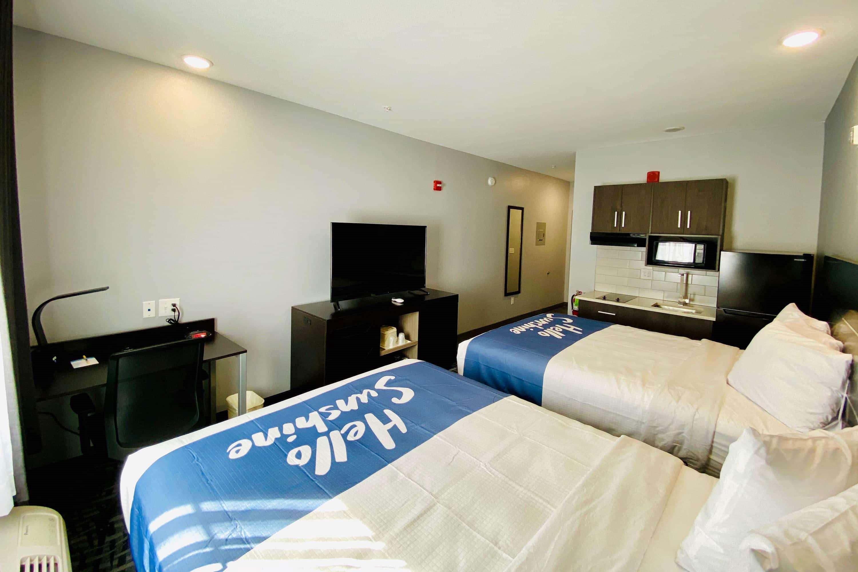 Days Inn & Suites By Wyndham Horn Lake - Memphis Graceland 외부 사진