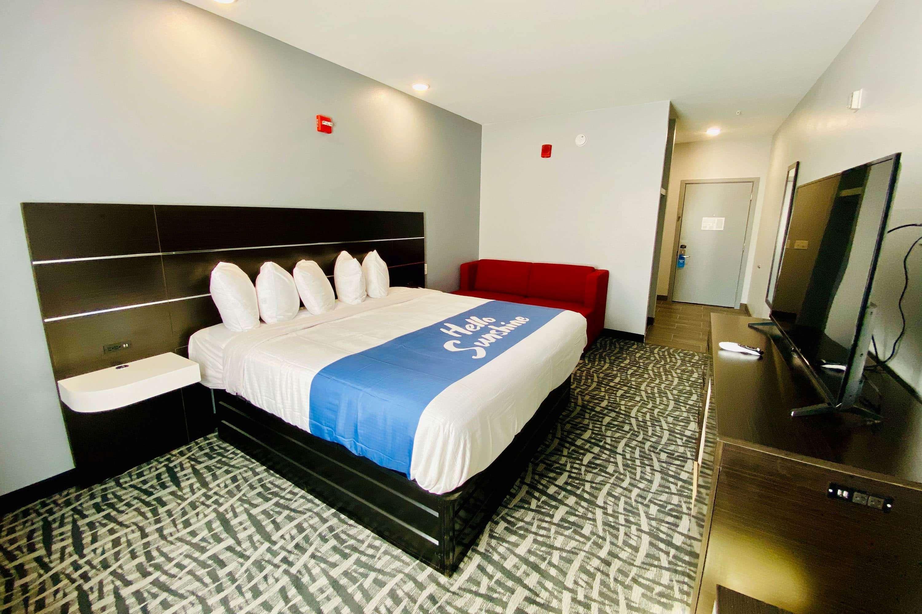 Days Inn & Suites By Wyndham Horn Lake - Memphis Graceland 외부 사진